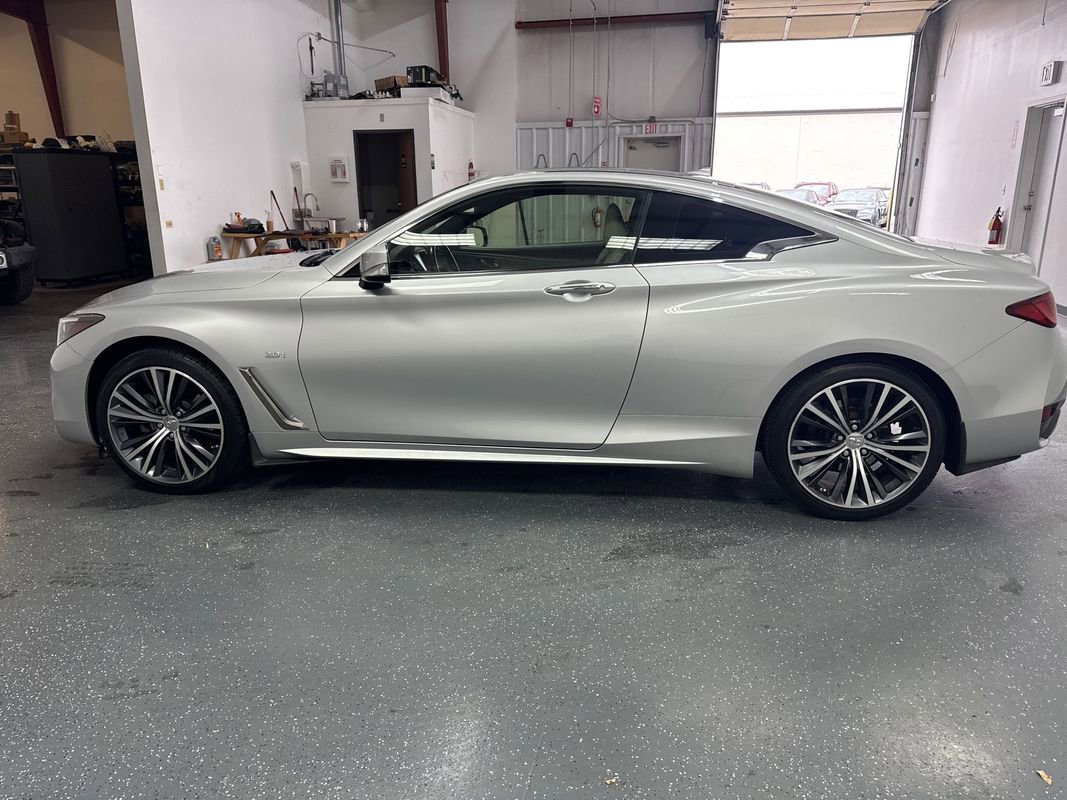 Used 2017 INFINITI Q60 w/ Premium Plus Package 2.0T image 7