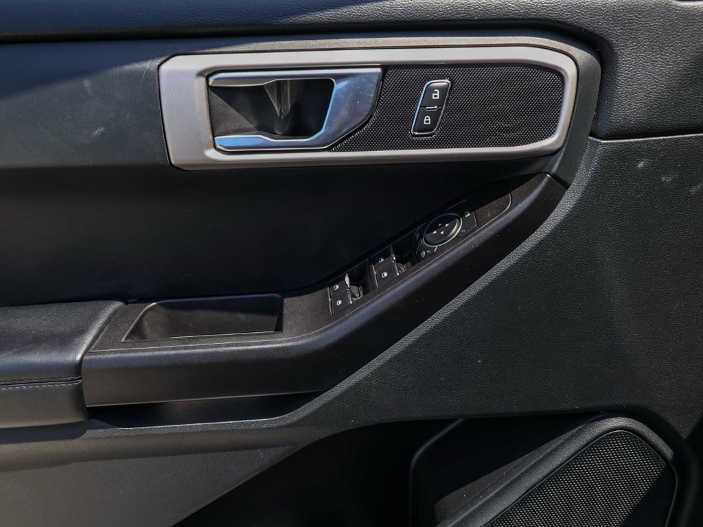 Used 2022 Ford Explorer 4WD image 49