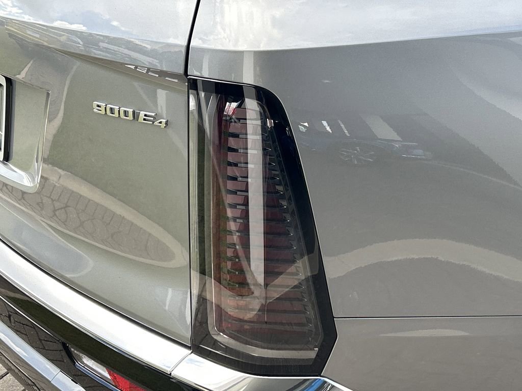 New 2026 Cadillac Vistiq Luxury image 8