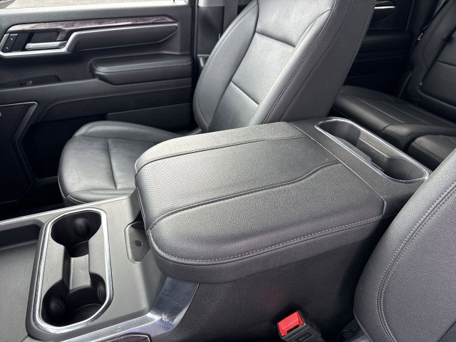 Certified 2025 Chevrolet Silverado 3500 LTZ w/ LTZ Convenience Package image 21