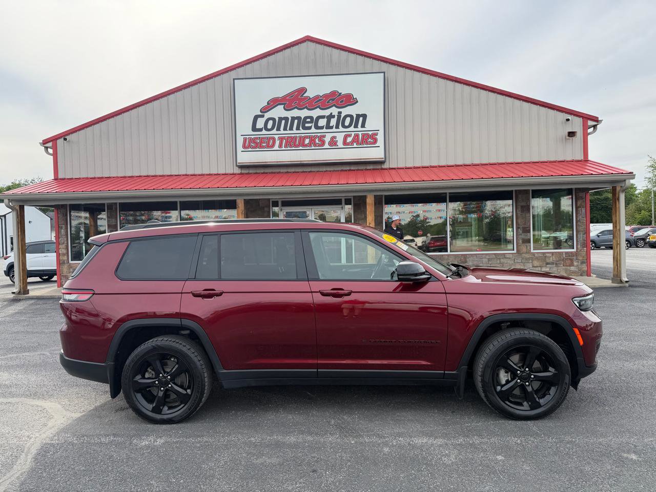 Used 2021 Jeep Grand Cherokee L Laredo AWD/4WD image 3