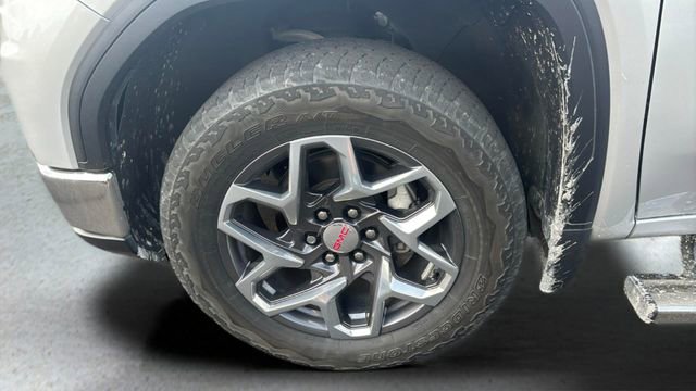 Used 2022 GMC Sierra 1500 SLT w/ X31 Off-Road Package image 19