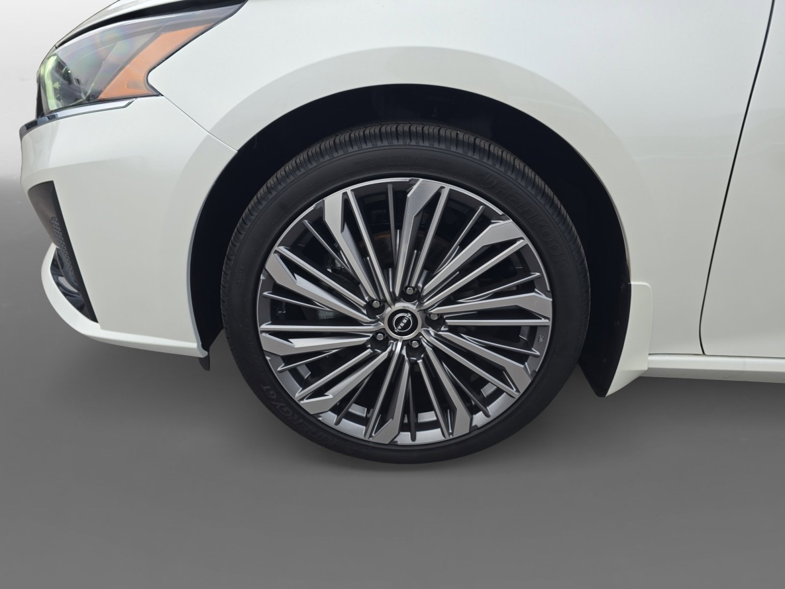 Certified 2025 Nissan Altima 2.5 SL image 9