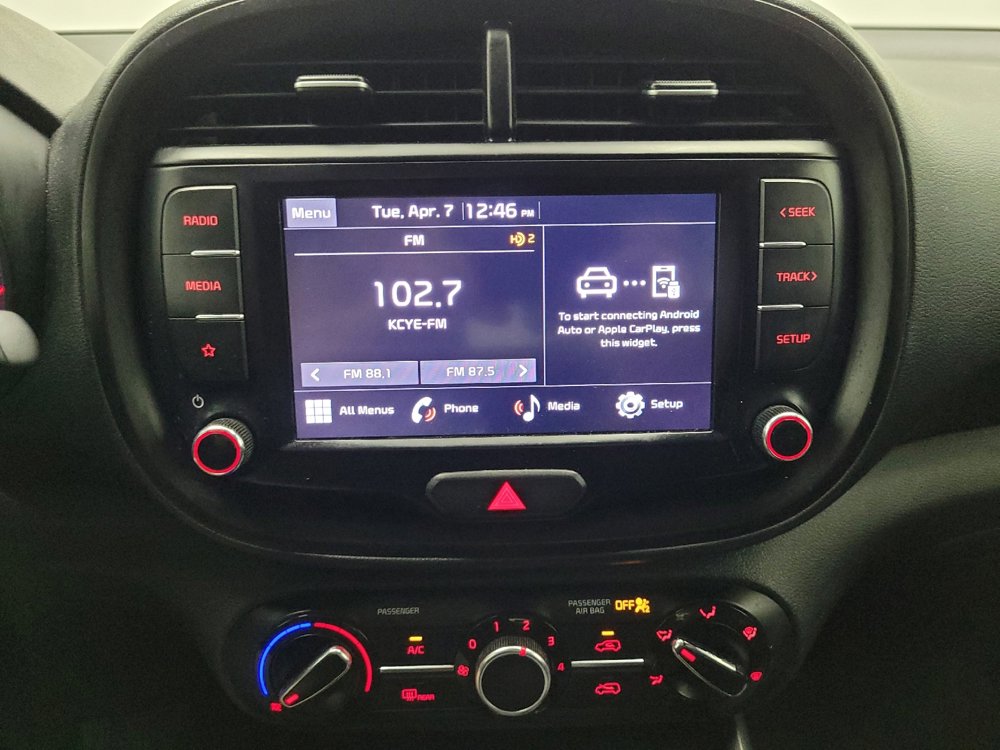 Used 2022 Kia Soul LX FWD image 25