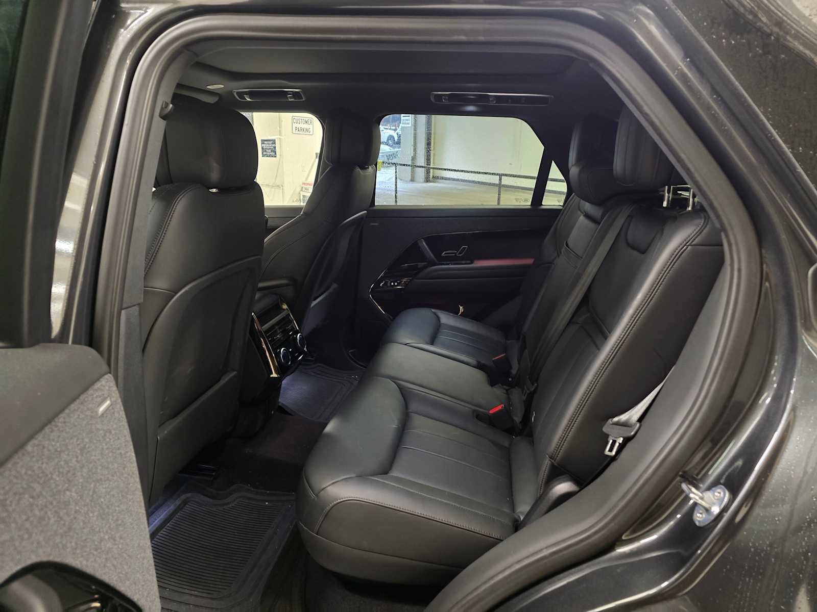 Used 2023 Land Rover Range Rover Sport SE Dynamic image 18