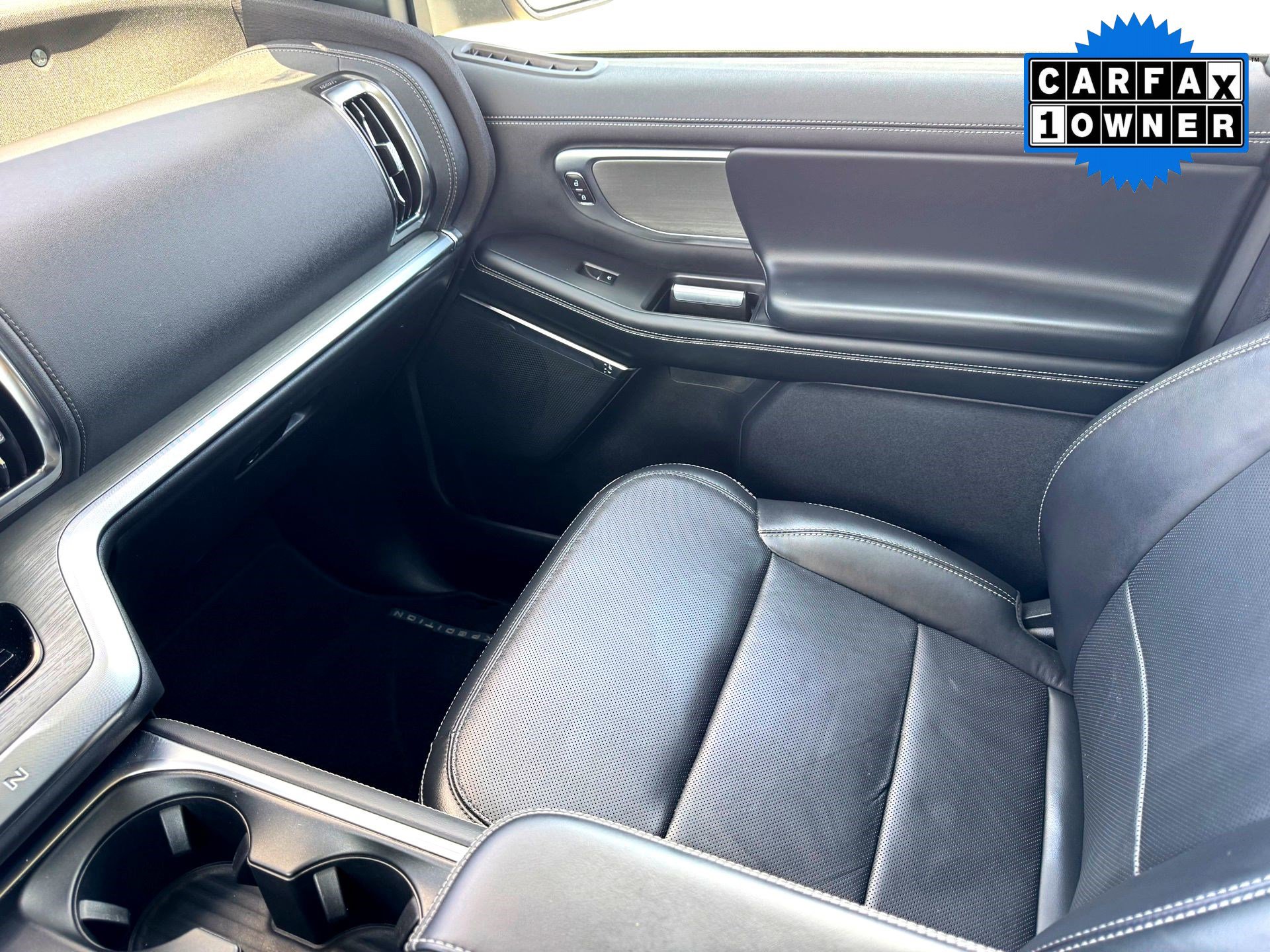 Used 2025 Ford Expedition Platinum AWD/4WD image 35