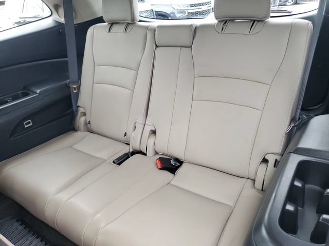 Used 2016 Honda Pilot Touring image 27