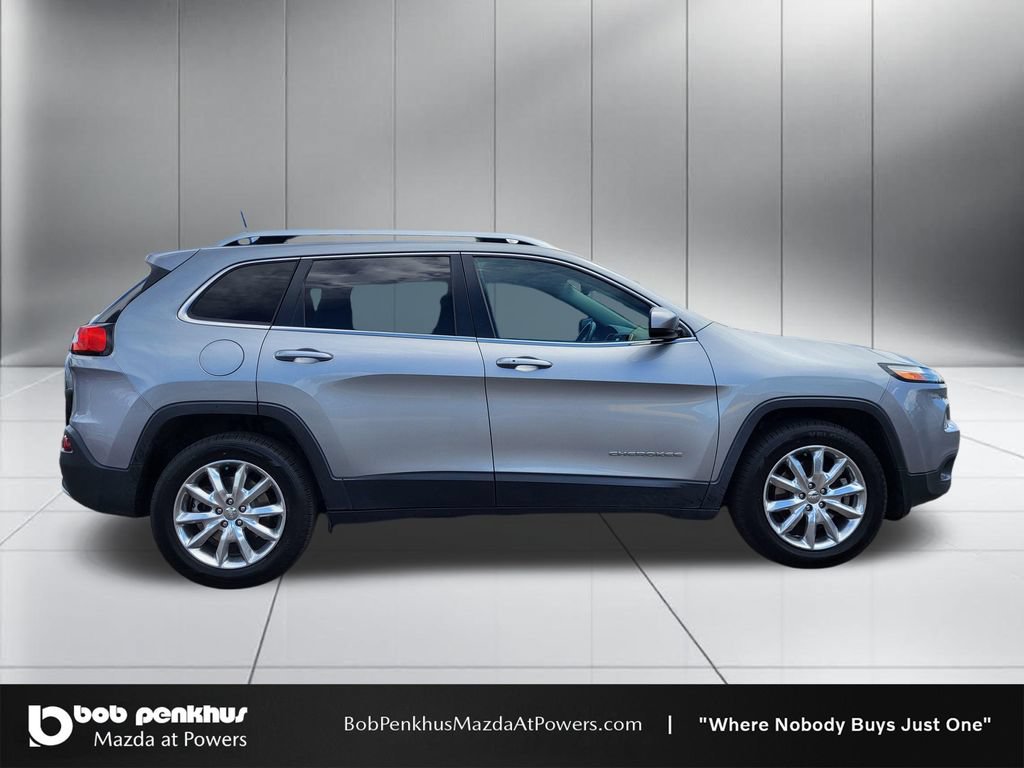 Used 2016 Jeep Cherokee Limited AWD/4WD image 24