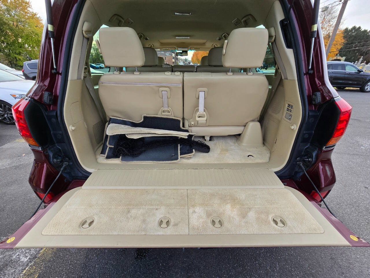 Used 2008 Lexus LX 570 4WD image 29