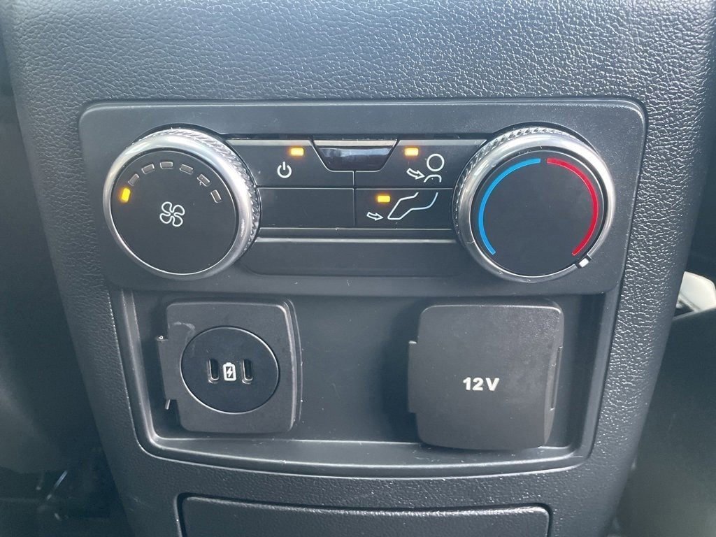 Used 2023 Ford Explorer XLT w/ Equipment Group 202A image 29