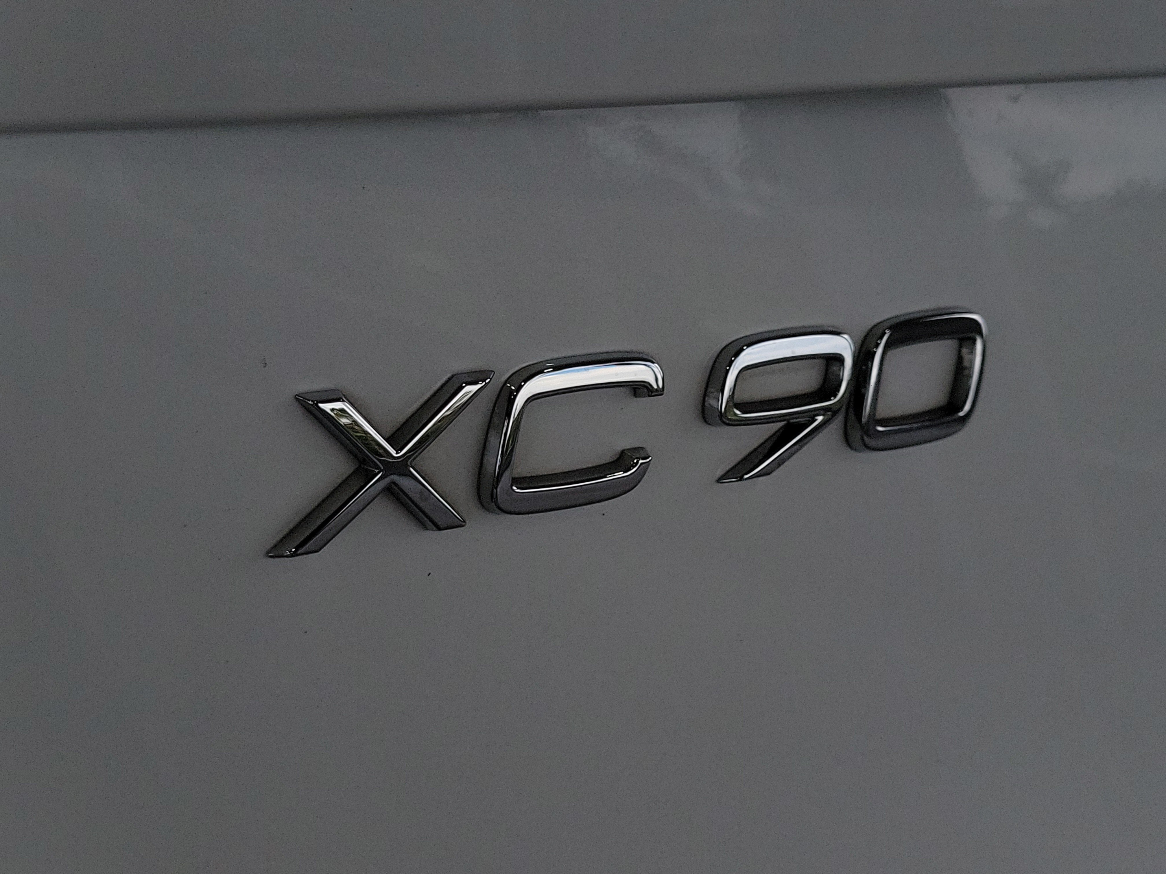 Used 2023 Volvo XC90 B5 Plus w/ Protection Package Premier AWD/4WD image 7