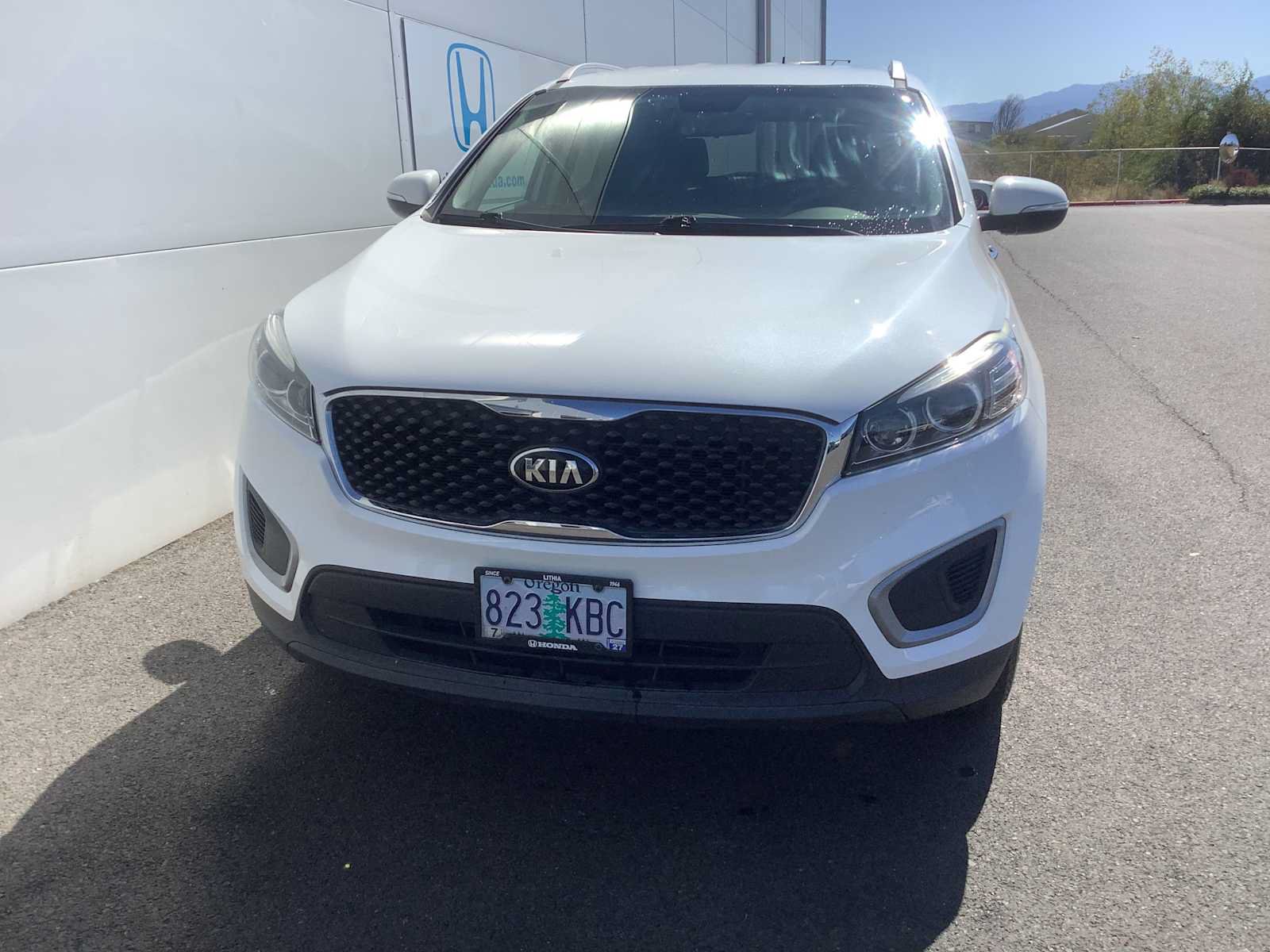 Used 2017 Kia Sorento AWD image 6