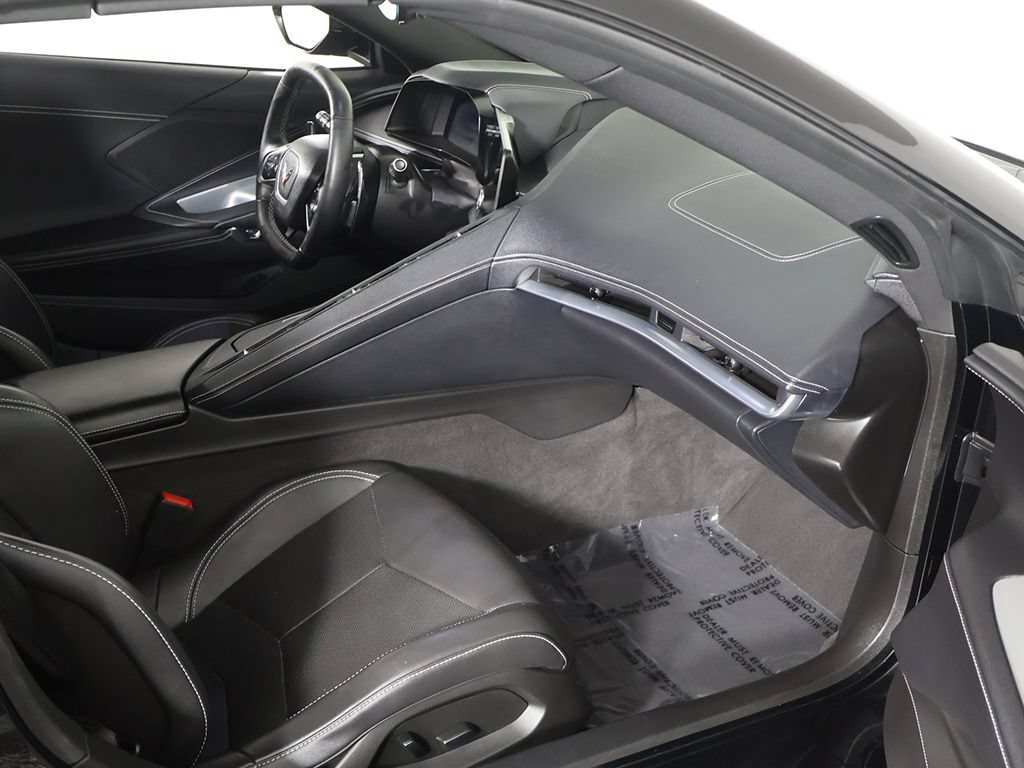 Used 2024 Chevrolet Corvette Stingray Convertible w/ Z51 Performance Package RWD image 27