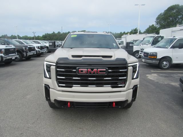 Used 2026 GMC Sierra 3500 AT4 w/ Technology Package AWD/4WD image 5