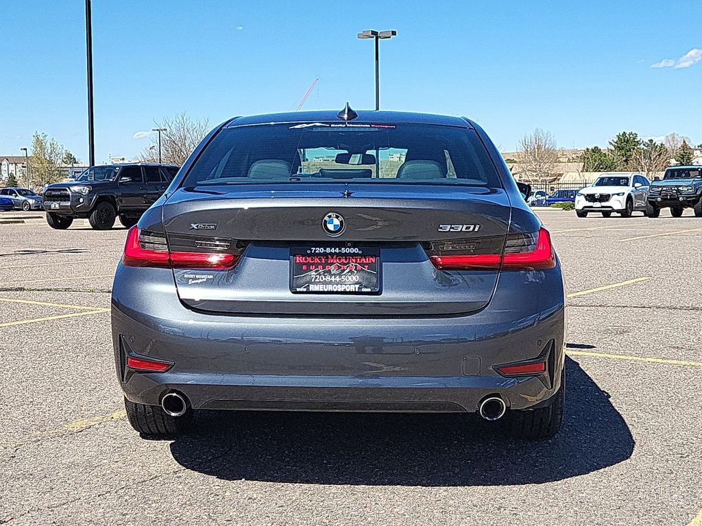 Used 2020 BMW 330i xDrive Sedan w/ Convenience Package image 5