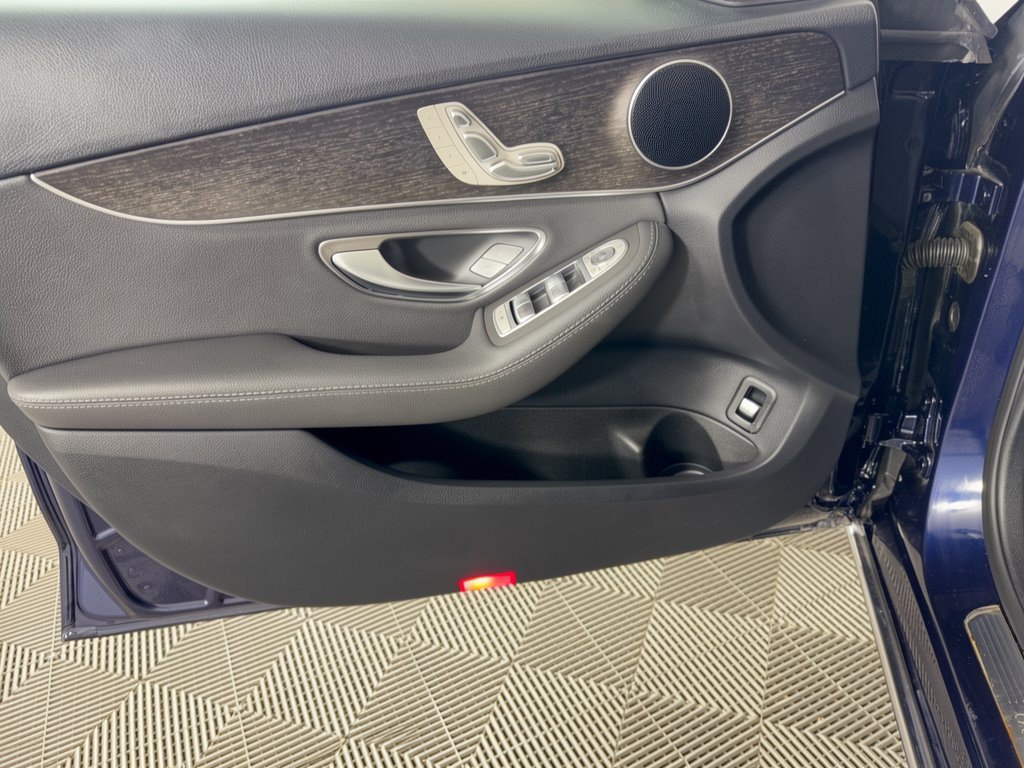 Used 2019 Mercedes-Benz C 300 Sedan image 14