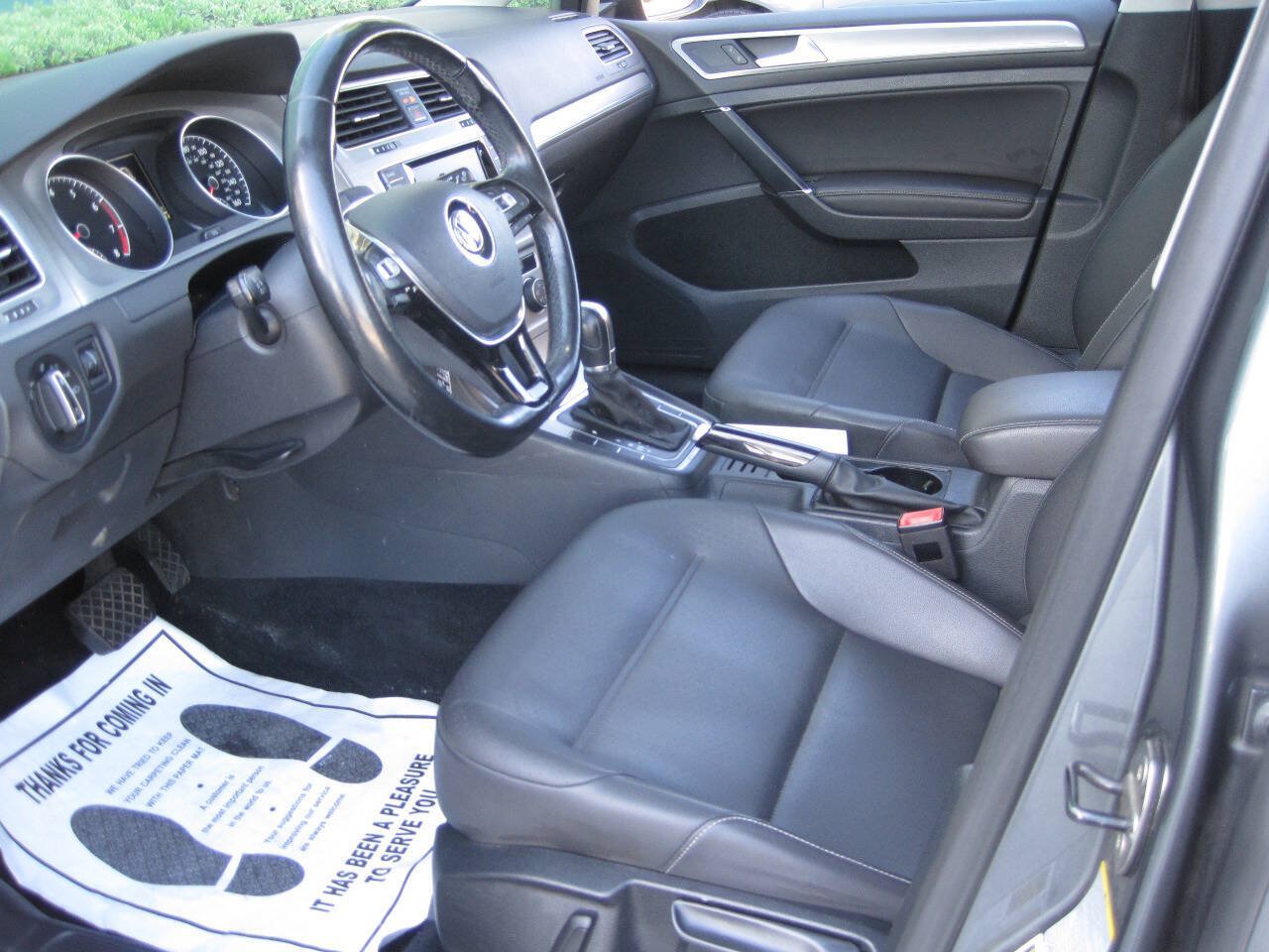Used 2015 Volkswagen Golf S FWD image 18
