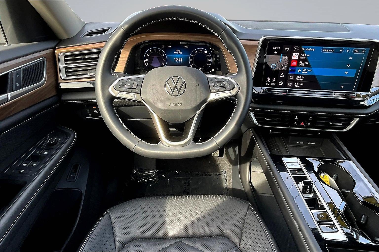 Used 2026 Volkswagen Atlas SE FWD image 7