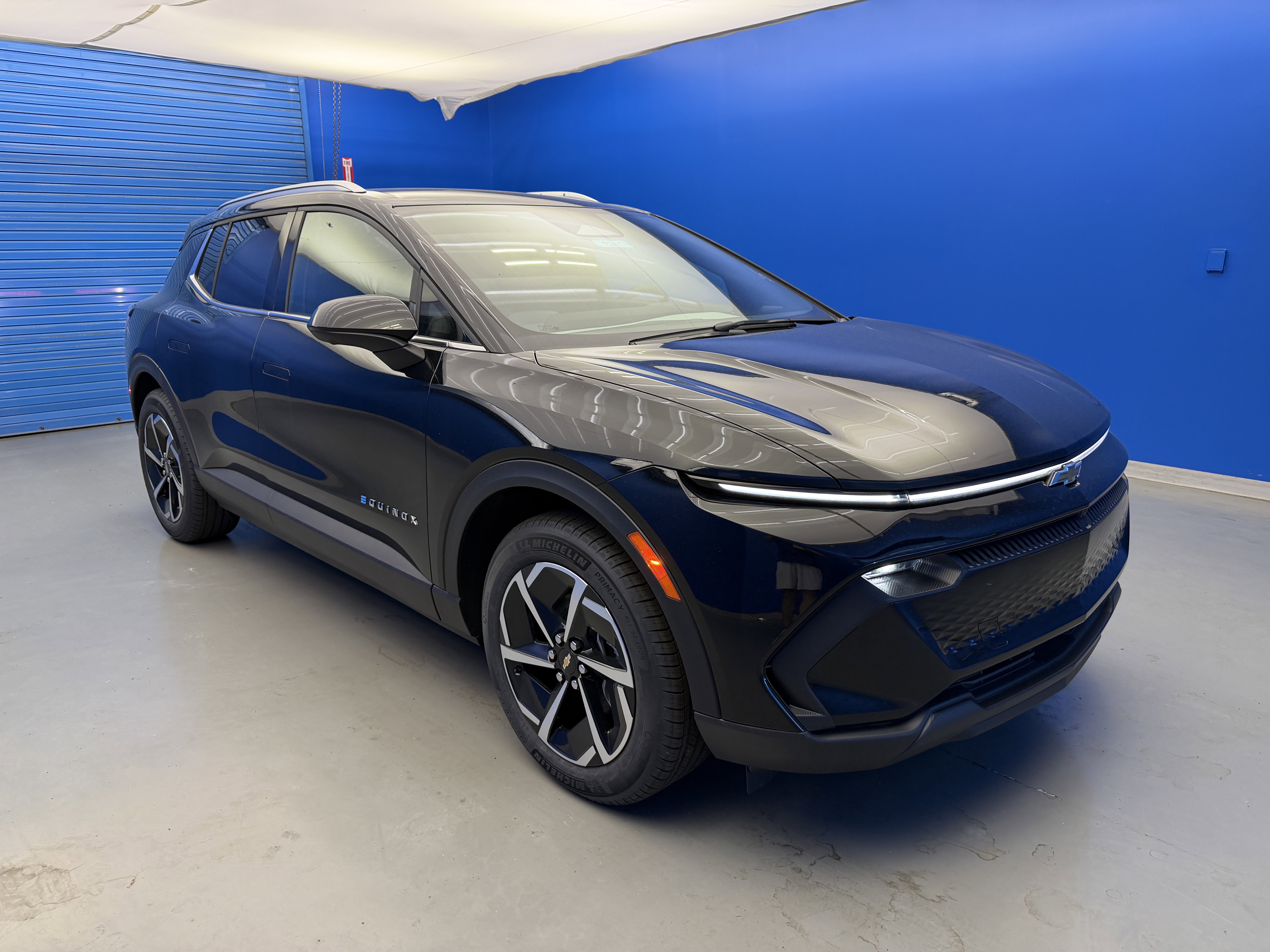 New 2026 Chevrolet Equinox EV LT FWD image 2