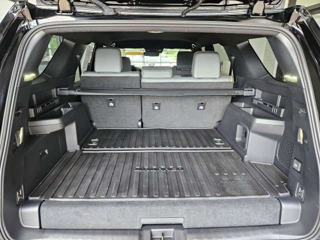 Used 2025 Toyota 4Runner Trailhunter AWD/4WD image 10