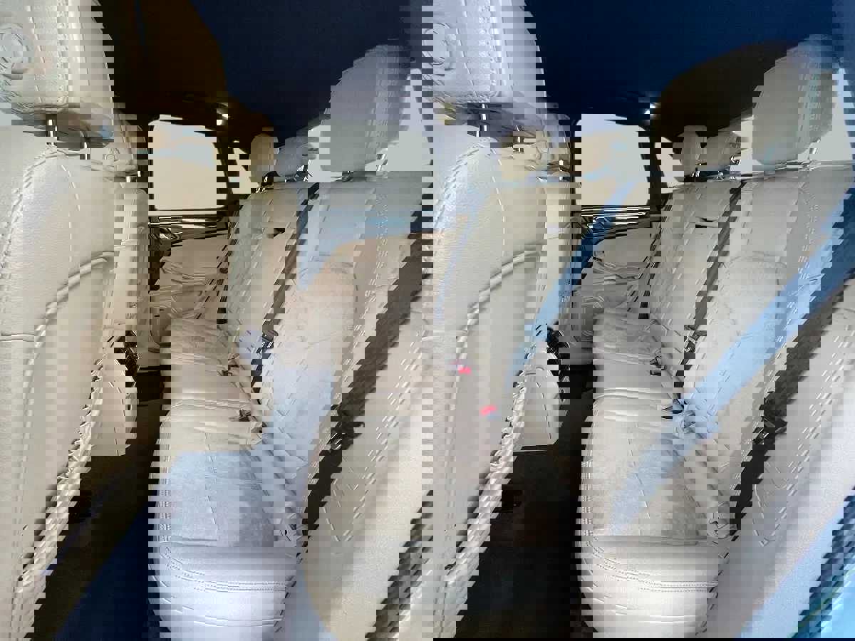 Used 2017 Porsche Macan image 15