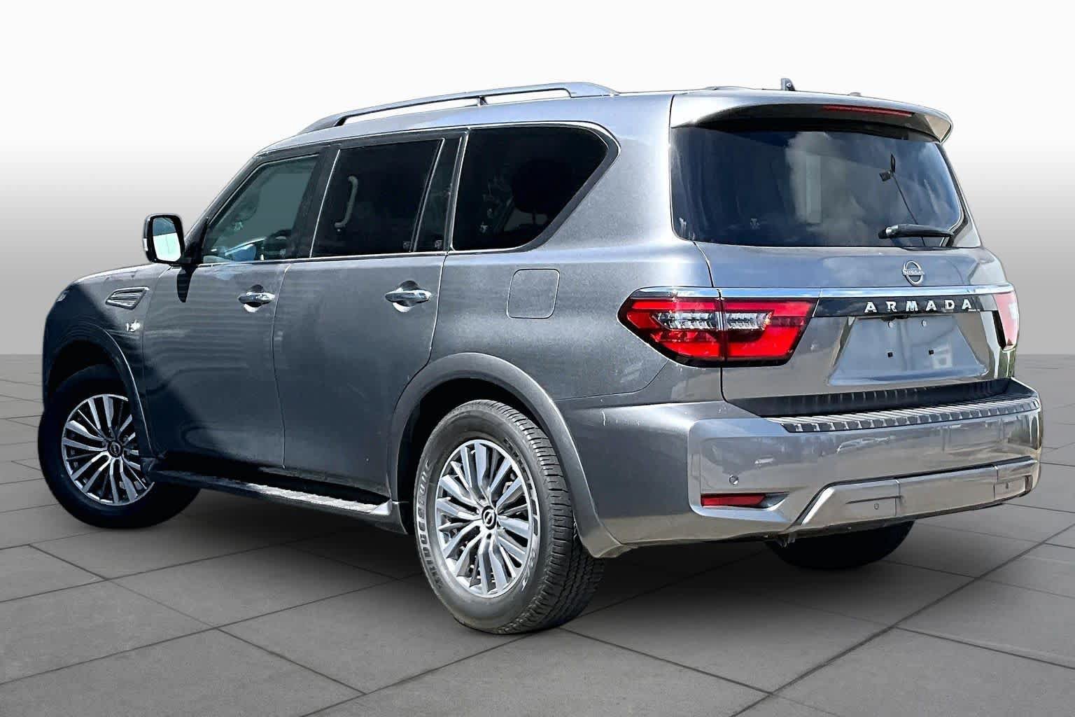 Used 2022 Nissan Armada SV w/ SV Appearance Package RWD image 12