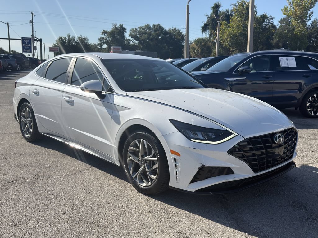 Used 2022 Hyundai Sonata SEL w/ Preferred Accessory Package FWD image 2