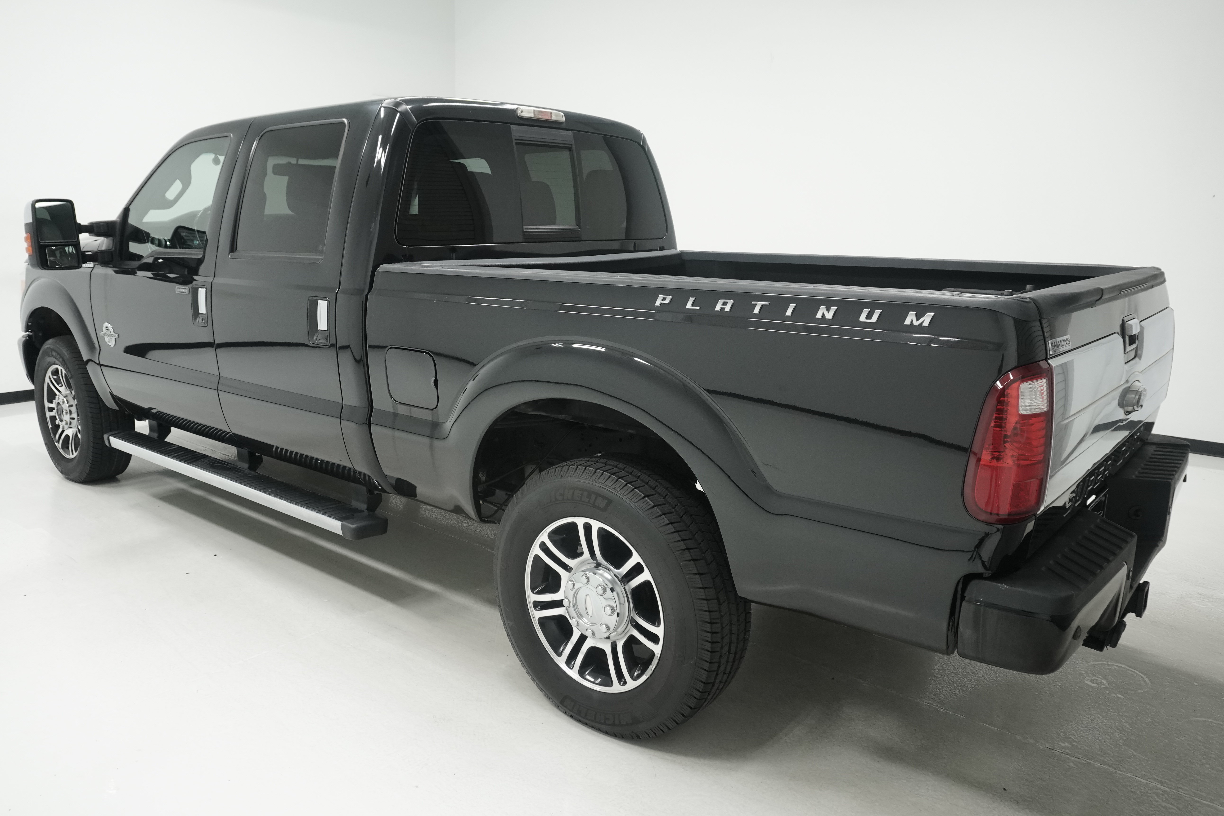 Used 2013 Ford F250 Platinum w/ FX4 Off Road Pkg AWD/4WD image 5