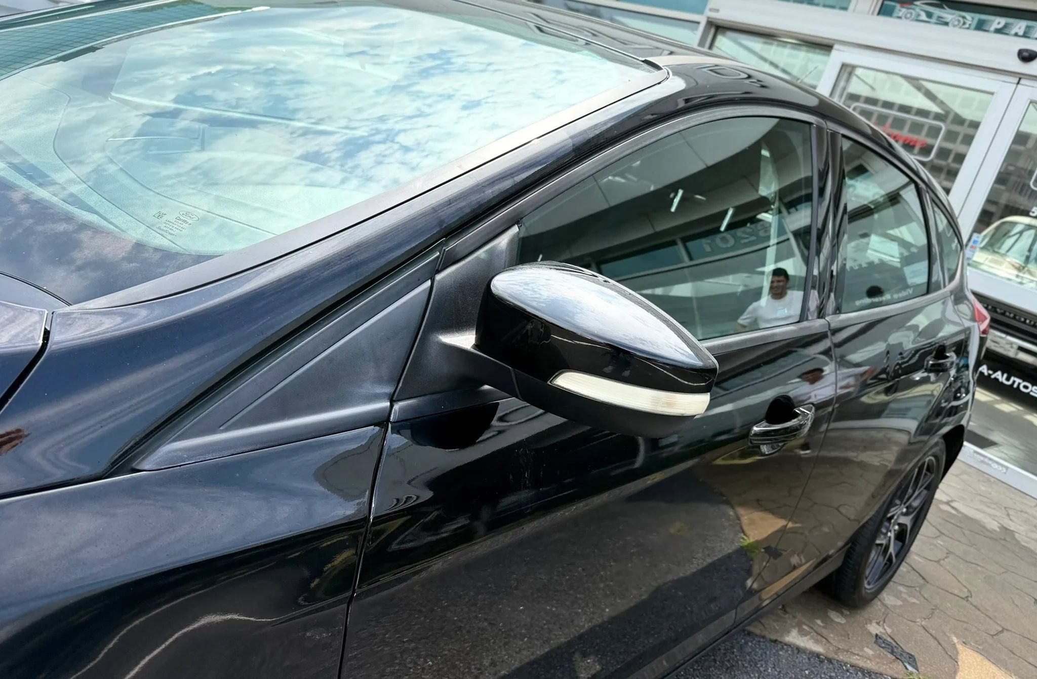 Used 2017 Ford Focus SEL FWD image 42