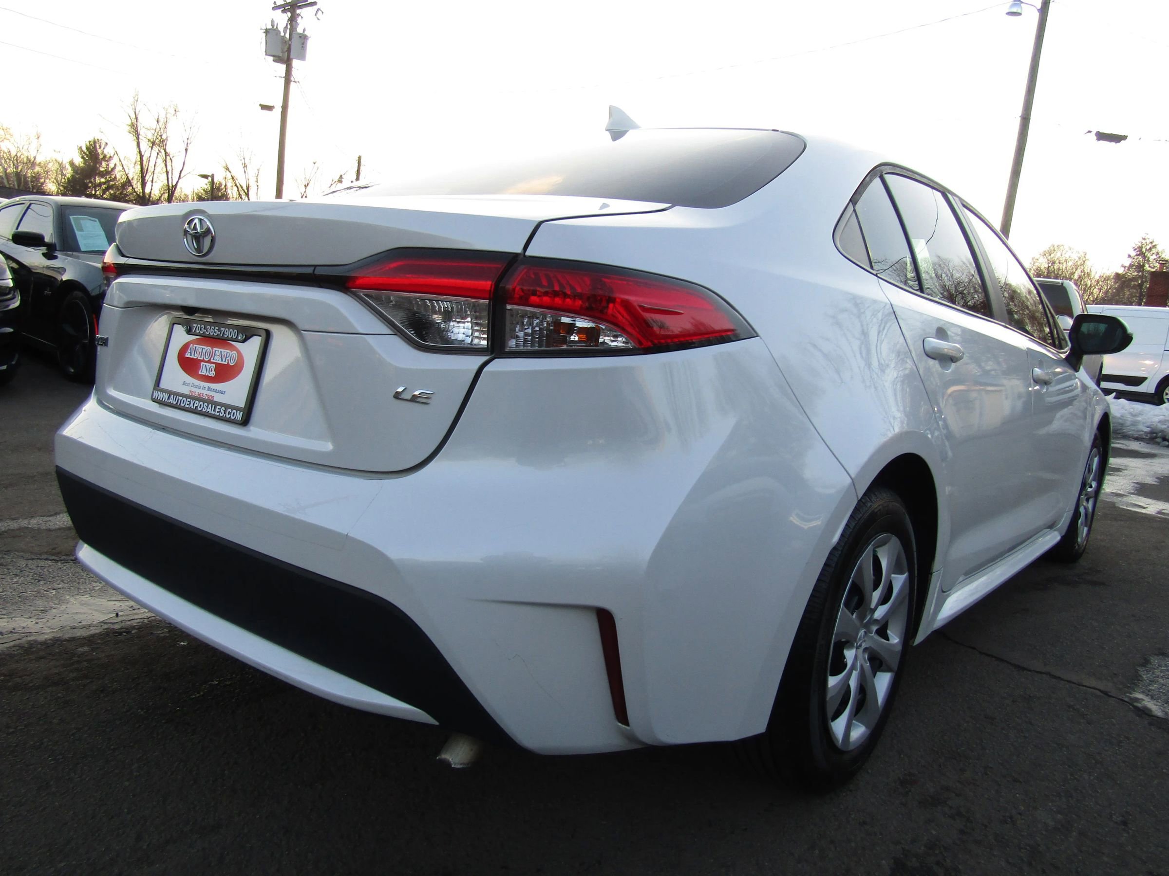 Used 2022 Toyota Corolla LE image 7