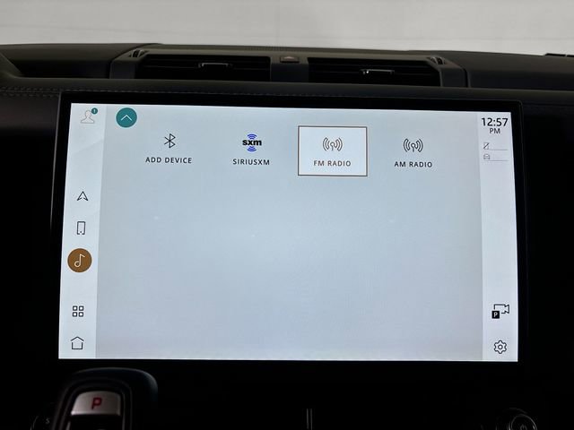 New 2026 Land Rover Defender 130 X-Dynamic SE image 15