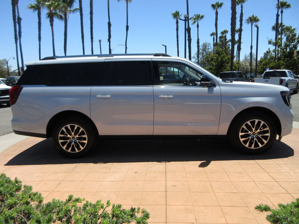 Certified 2025 Ford Expedition Max Platinum AWD/4WD image 5