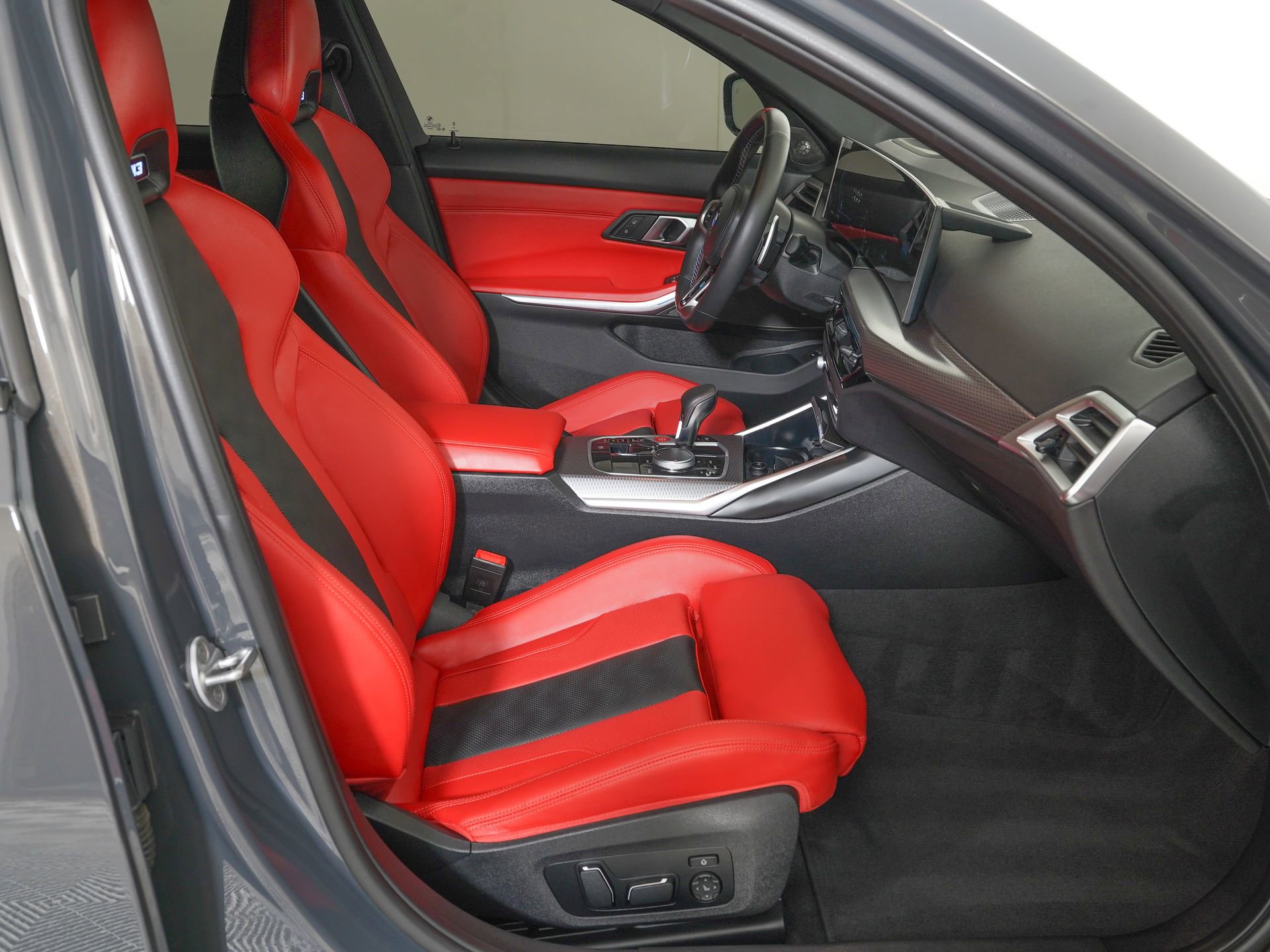 Used 2025 BMW M3 Competition image 9