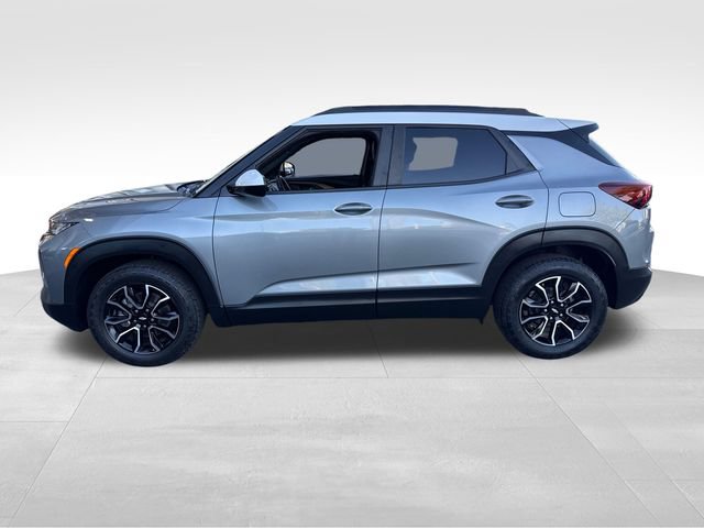 Certified 2023 Chevrolet TrailBlazer ACTIV FWD image 2