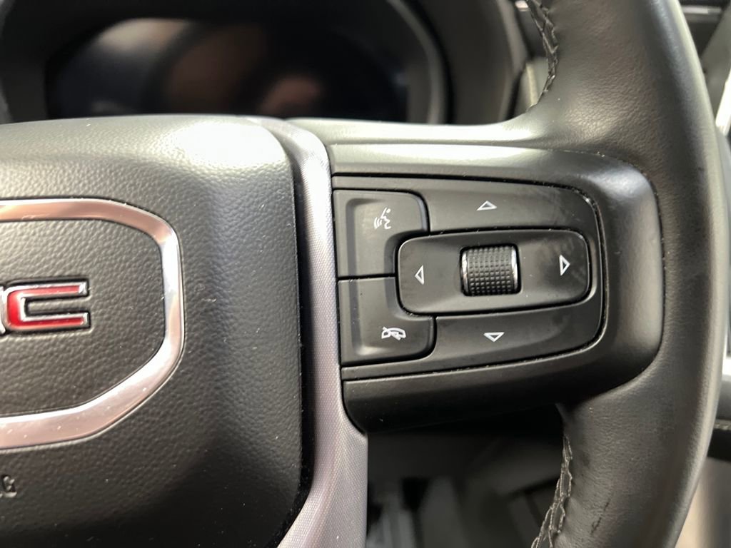 Used 2023 GMC Yukon SLT image 15