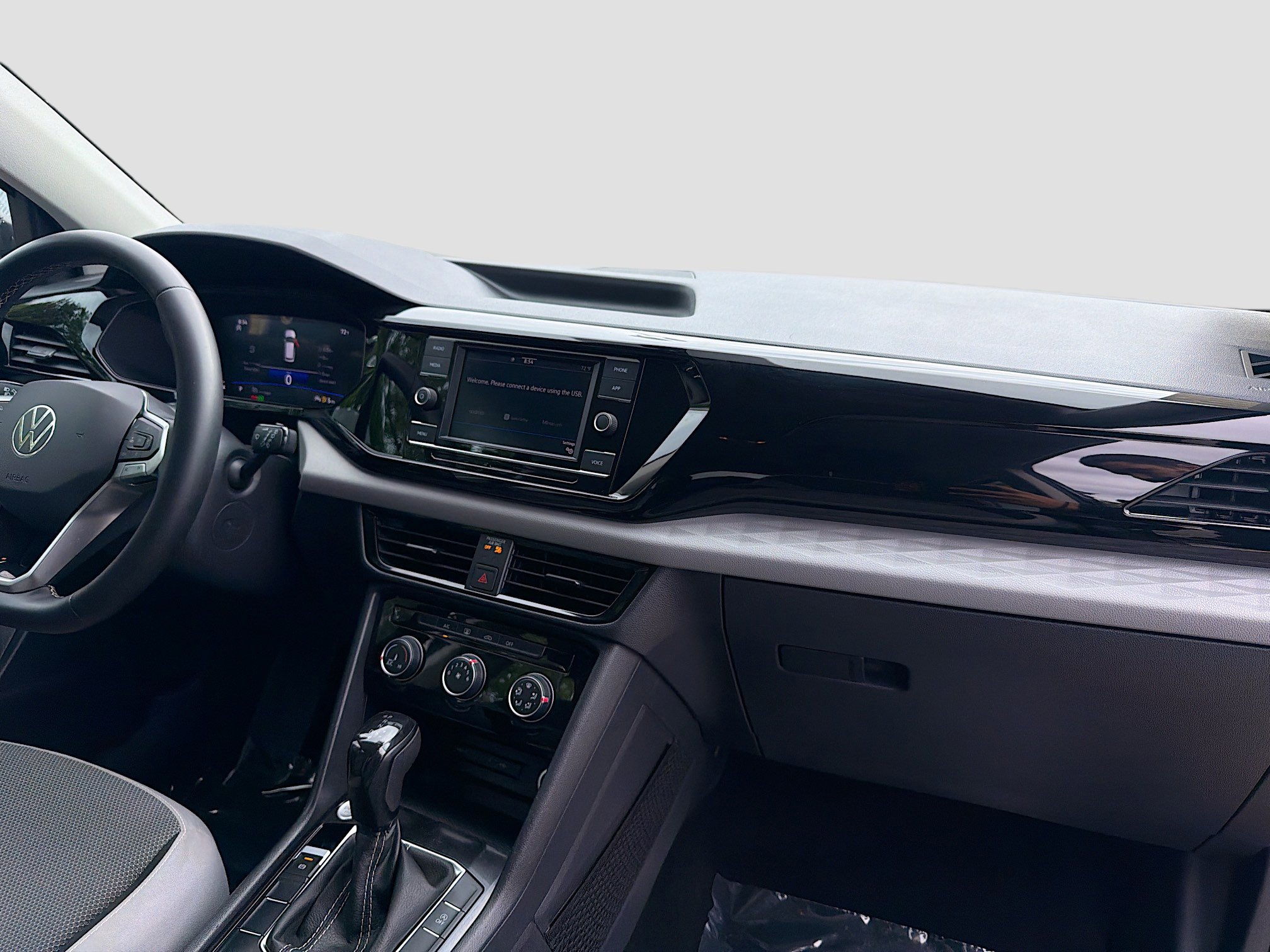 Certified 2023 Volkswagen Taos S image 31