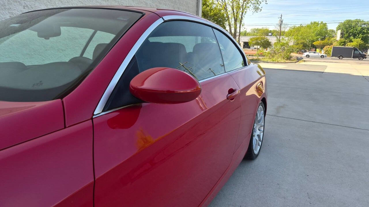 Used 2009 BMW 328i Convertible image 16