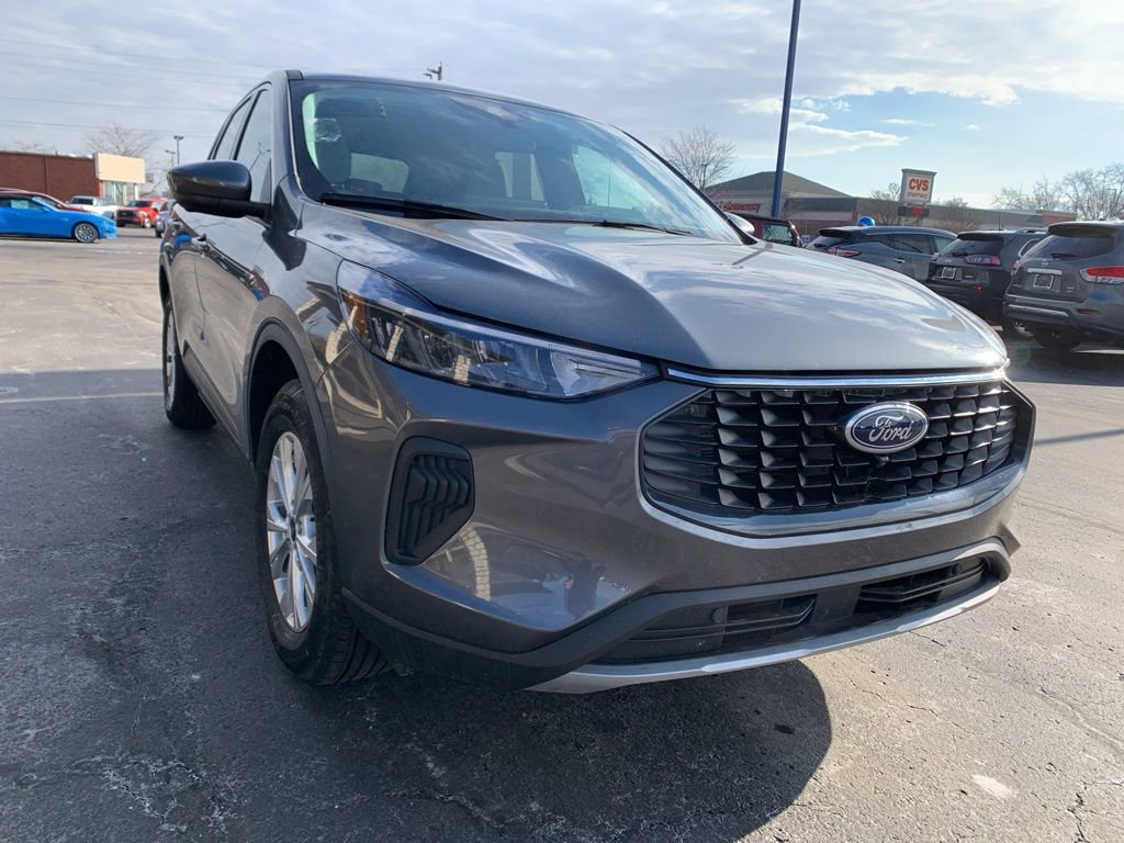 Used 2023 Ford Escape Active w/ Tech Pack #2 image 1
