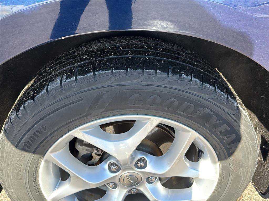 Used 2017 Chrysler Pacifica Touring-L w/ Tire & Wheel Group image 17