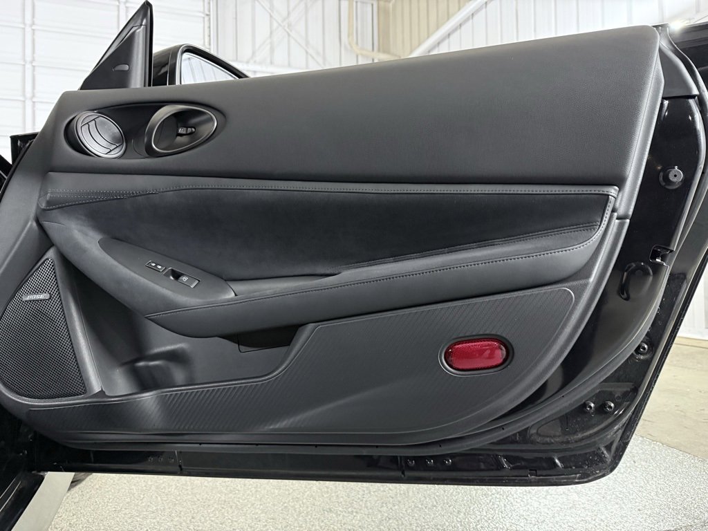 Used 2025 Nissan Z Performance w/ Floor Mat Package image 24