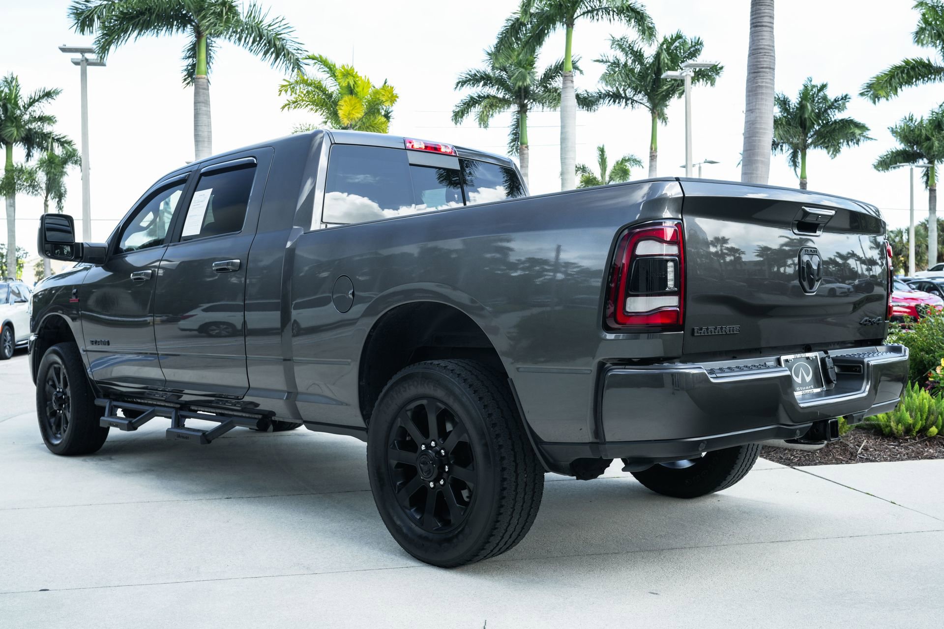 Used 2024 RAM 3500 Laramie w/ Night Edition image 25