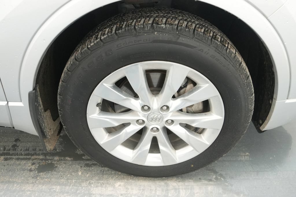 Used 2018 Buick Envision Essence AWD/4WD image 10