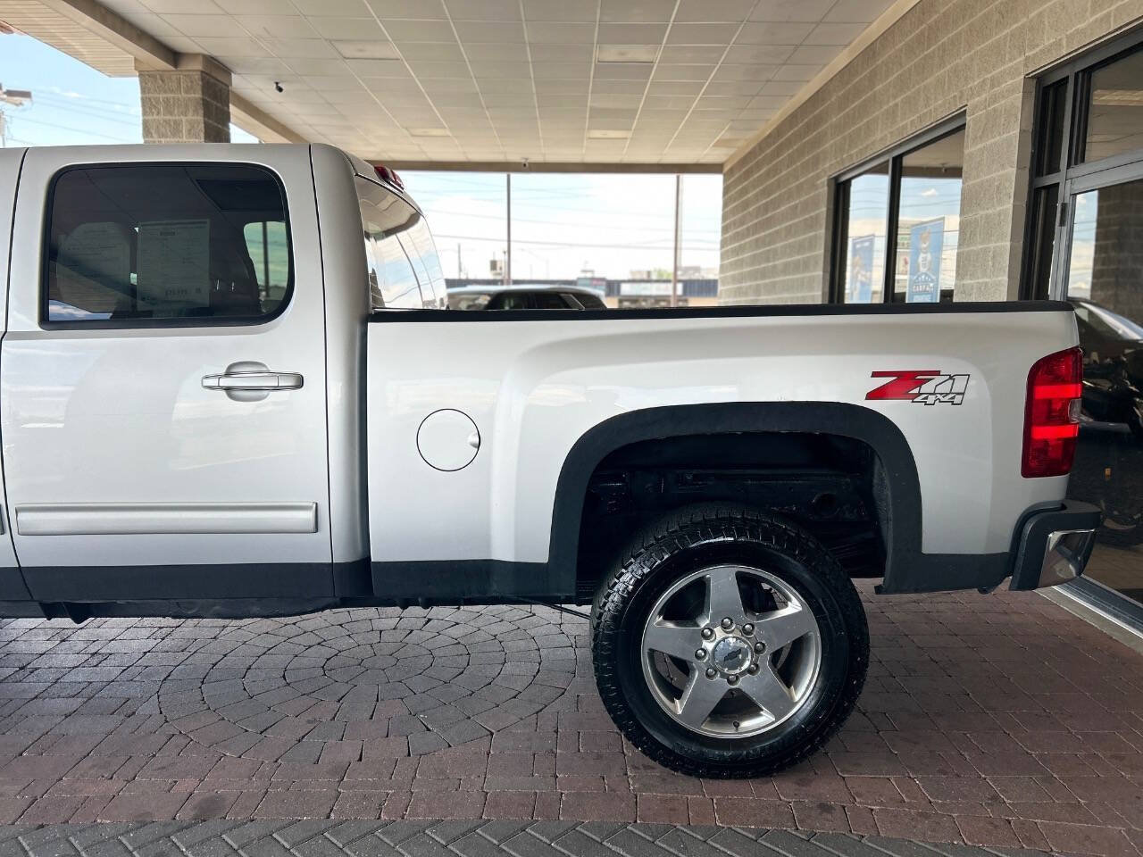 Used 2012 Chevrolet Silverado 2500 LTZ w/ LTZ Plus Package AWD/4WD image 6