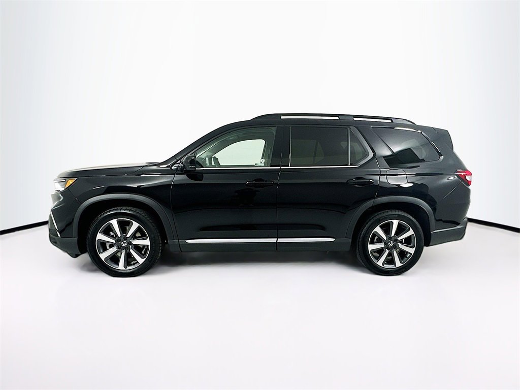 Certified 2025 Honda Pilot Touring image 8