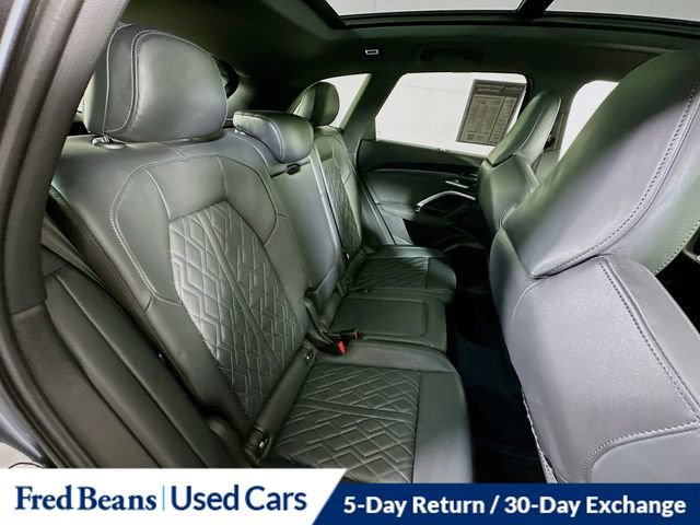 Used 2025 Audi SQ5 Premium Plus w/ Premium Plus Package image 29