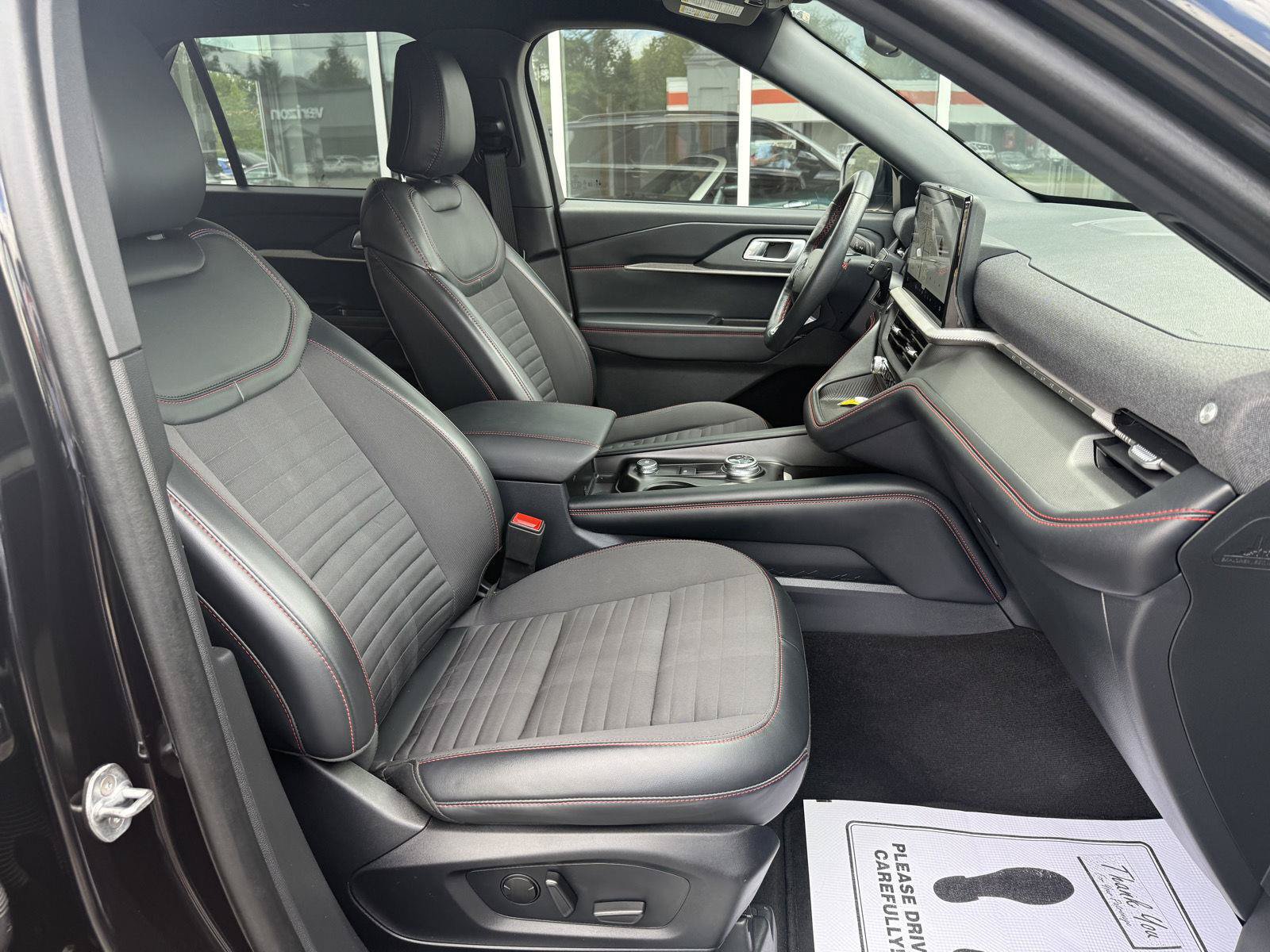 Used 2025 Ford Explorer ST-Line AWD/4WD image 11