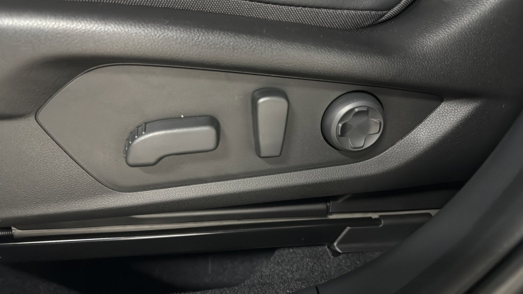 New 2026 Subaru Outback Touring XT image 16