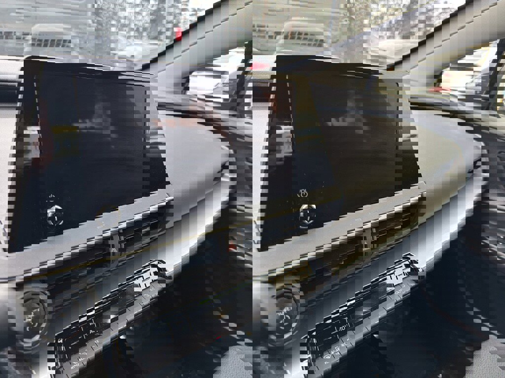 Used 2024 Toyota Prius LE image 12