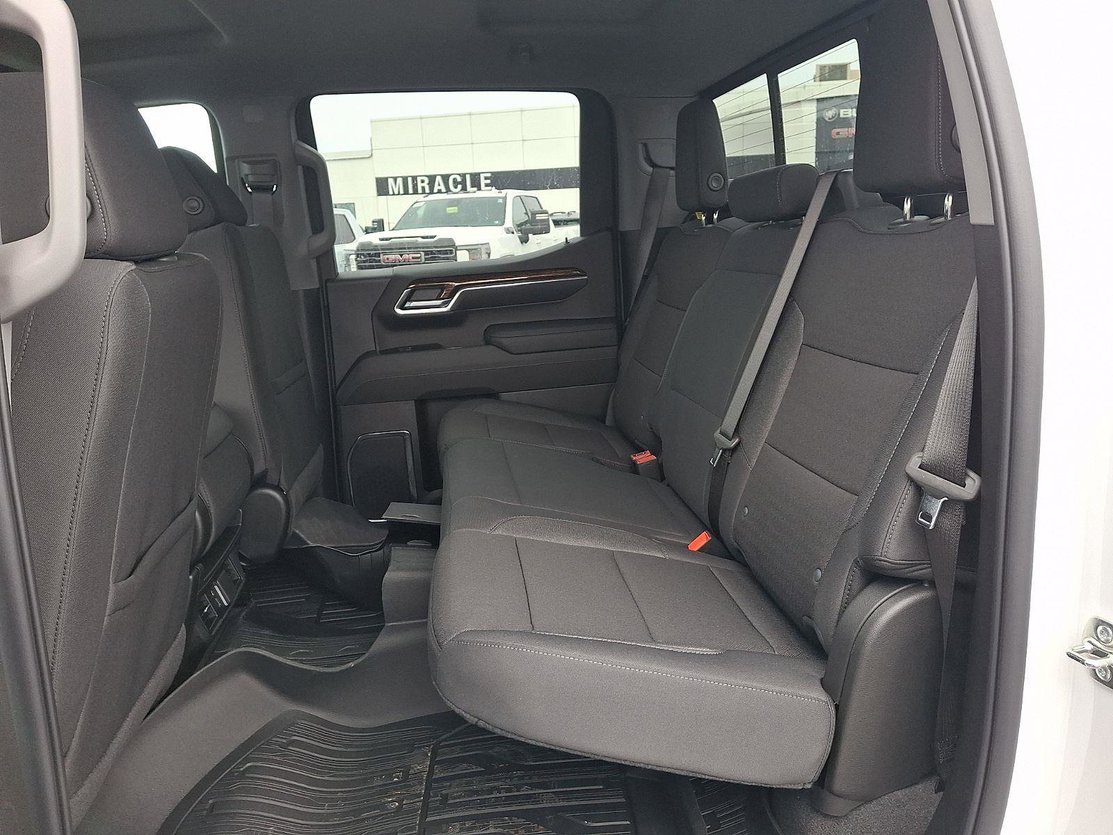 New 2026 GMC Sierra 1500 SLE w/ X31 Off-Road Package image 5