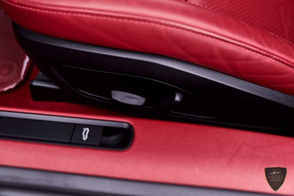 Used 2025 Porsche 911 Carrera RWD image 58